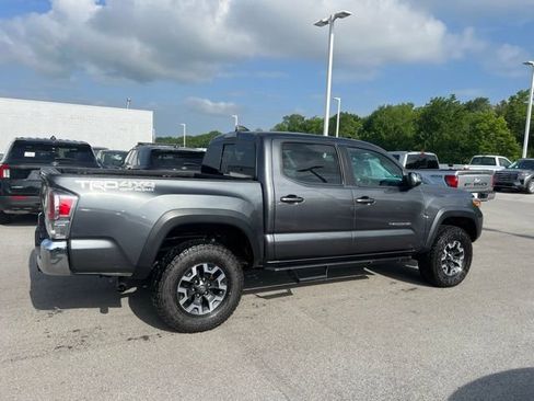 Used 2021 Toyota Tacoma TRD Off-Road AWD/4WD image 1