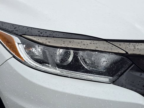 Used 2021 Honda HR-V Sport image 22