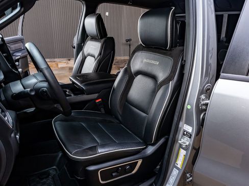 Used 2025 RAM 1500 Laramie w/ Night Edition AWD/4WD image 30