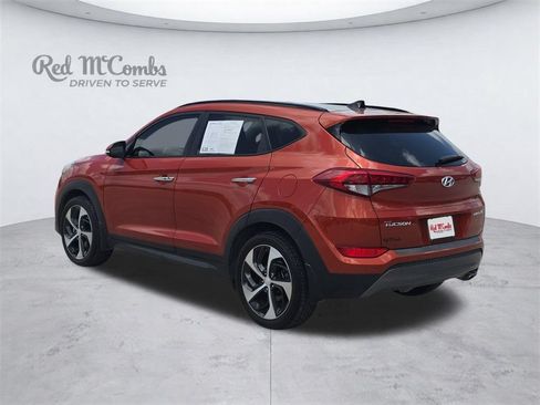 Used 2016 Hyundai Tucson Limited w/ Option Group 03 FWD image 4