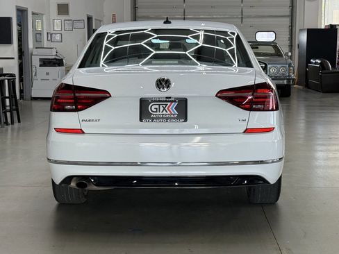 Used 2018 Volkswagen Passat 2.0T R-Line w/ R-Line Lighting Package image 6