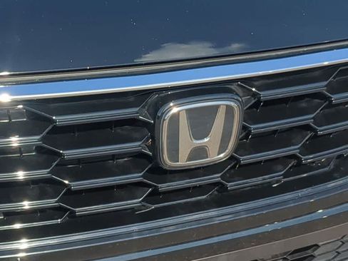Used 2024 Honda CR-V EX image 11