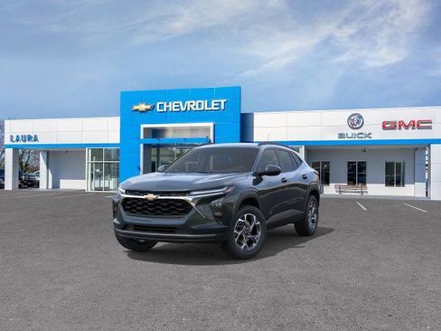 New 2026 Chevrolet Trax LT w/ LT Convenience Package FWD image 8