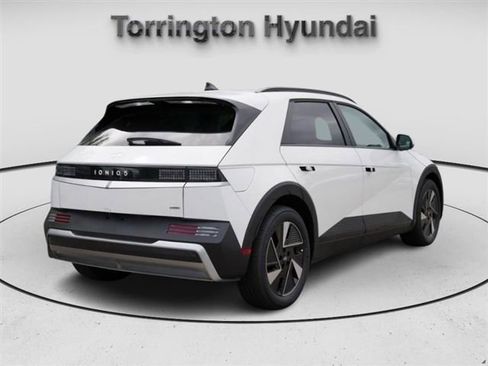 New 2025 Hyundai Ioniq 5 SEL image 6