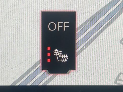 Used 2024 GMC Acadia Elevation image 29