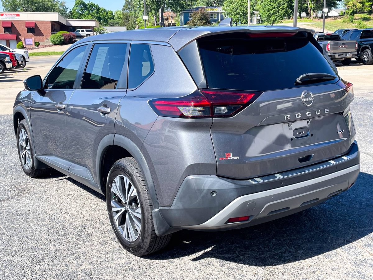 Used 2022 Nissan Rogue SV FWD image 5