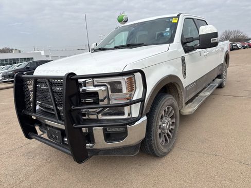 Used 2022 Ford F250 Lariat w/ Lariat Ultimate Package image 3