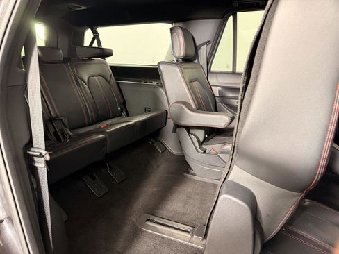 Used 2022 Ford Expedition Max Limited image 19