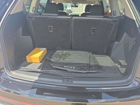 Used 2026 Volkswagen Atlas SE w/ Panoramic Sunroof Package AWD/4WD image 34