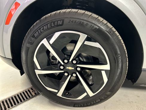 Used 2024 Chevrolet Equinox EV LT image 9