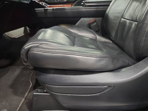 Used 2024 Lincoln Navigator Premiere image 30