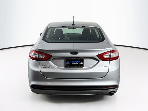 Used 2016 Ford Fusion SE FWD image 23