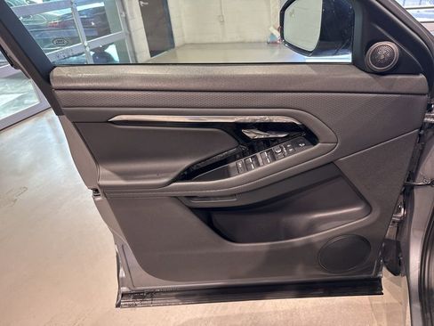 Used 2021 Land Rover Range Rover Evoque S image 12