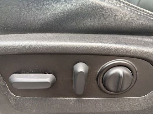 Used 2022 Chevrolet Silverado 2500 High Country image 12