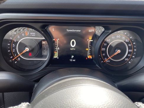 New 2025 Jeep Gladiator Rubicon image 19