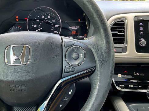 Used 2020 Honda HR-V EX image 25
