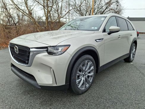 New 2026 MAZDA CX-90 Plug-In Hybrid w/ Preferred AWD/4WD image 2