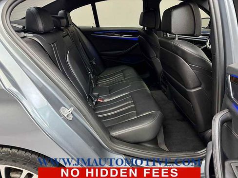 Used 2017 BMW 540i xDrive image 18