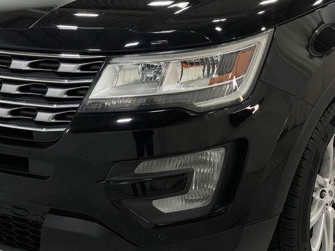 Used 2017 Ford Explorer Limited image 35