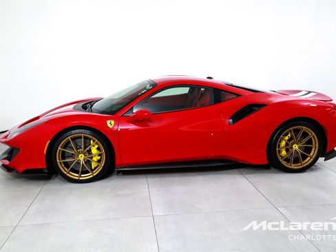 Used 2020 Ferrari 488 Pista Coupe RWD image 5