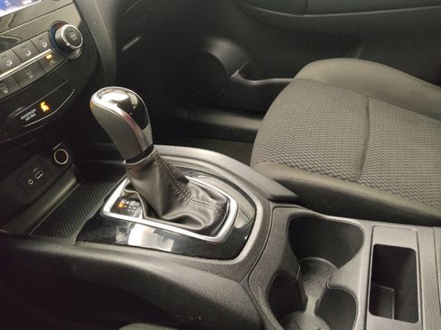 Used 2021 Nissan Rogue Sport S AWD/4WD image 26