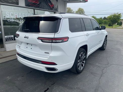 Used 2022 Jeep Grand Cherokee L Overland w/ Luxury Tech Group IV AWD/4WD image 7