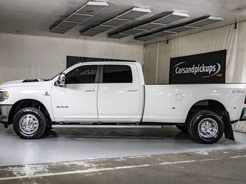 Used 2024 RAM 3500 Laramie w/ Sport Appearance Package image 7