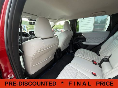 Used 2023 Mitsubishi Outlander SEL AWD/4WD image 50