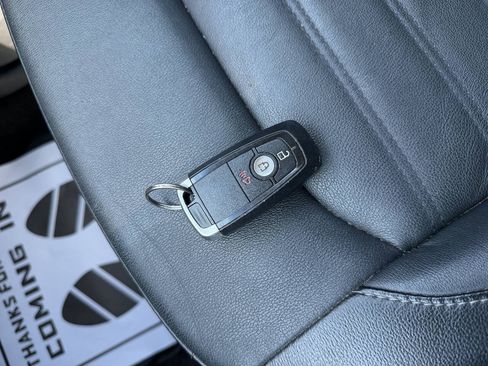 Used 2018 Ford Edge SEL w/ Equipment Group 201A AWD/4WD image 31