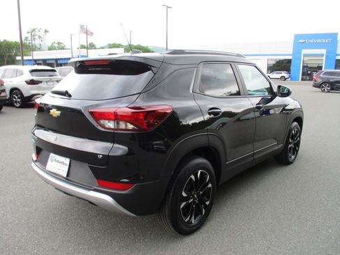 Used 2023 Chevrolet TrailBlazer LT FWD image 5