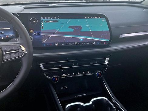 New 2026 Chevrolet Traverse LT w/ LPO, Floor Liner Package image 7