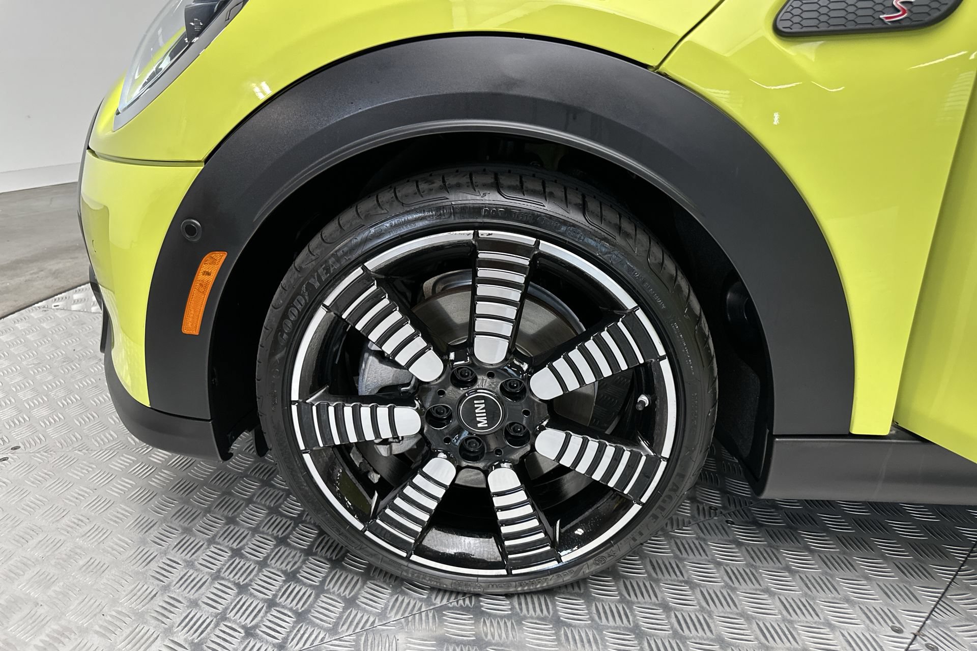 Certified 2023 MINI Cooper S FWD image 28