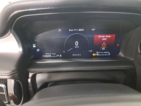 Certified 2022 Lincoln Nautilus FWD w/ Premium Package image 22