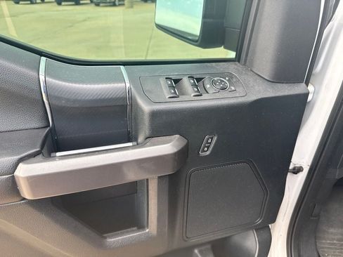 Used 2020 Ford F150 XLT w/ Equipment Group 302A Luxury AWD/4WD image 13