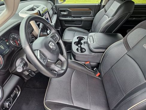 Used 2024 RAM 2500 Laramie AWD/4WD image 13