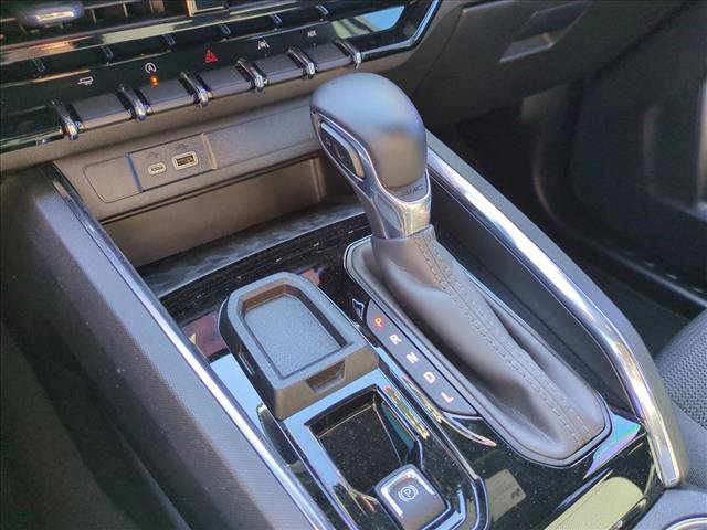 Used 2025 GMC Canyon Elevation RWD image 12