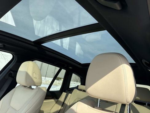 Used 2023 BMW X3 xDrive30i w/ Premium Package image 4