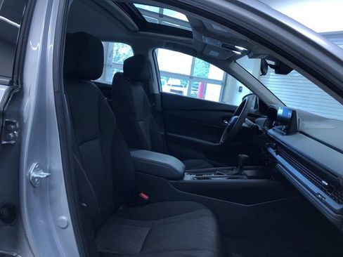 Used 2023 Honda Accord EX image 21