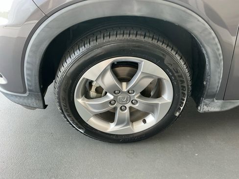 Used 2022 Honda HR-V LX image 25