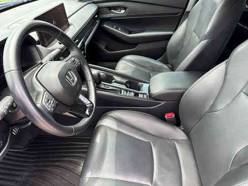 Used 2025 Honda Accord Sport image 18