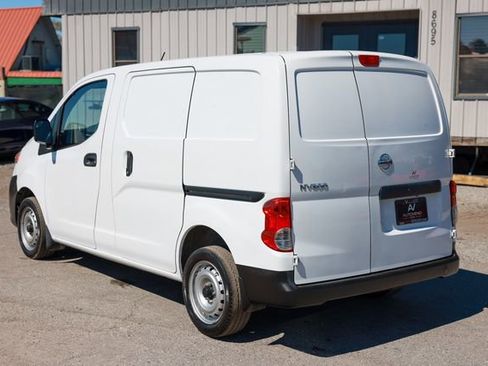 Used 2018 Nissan NV200 S image 10