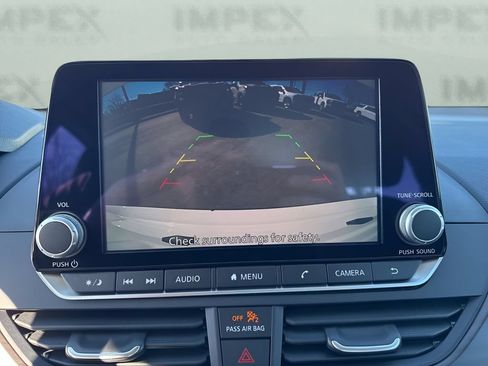 Used 2025 Nissan Altima 2.5 SV FWD image 20