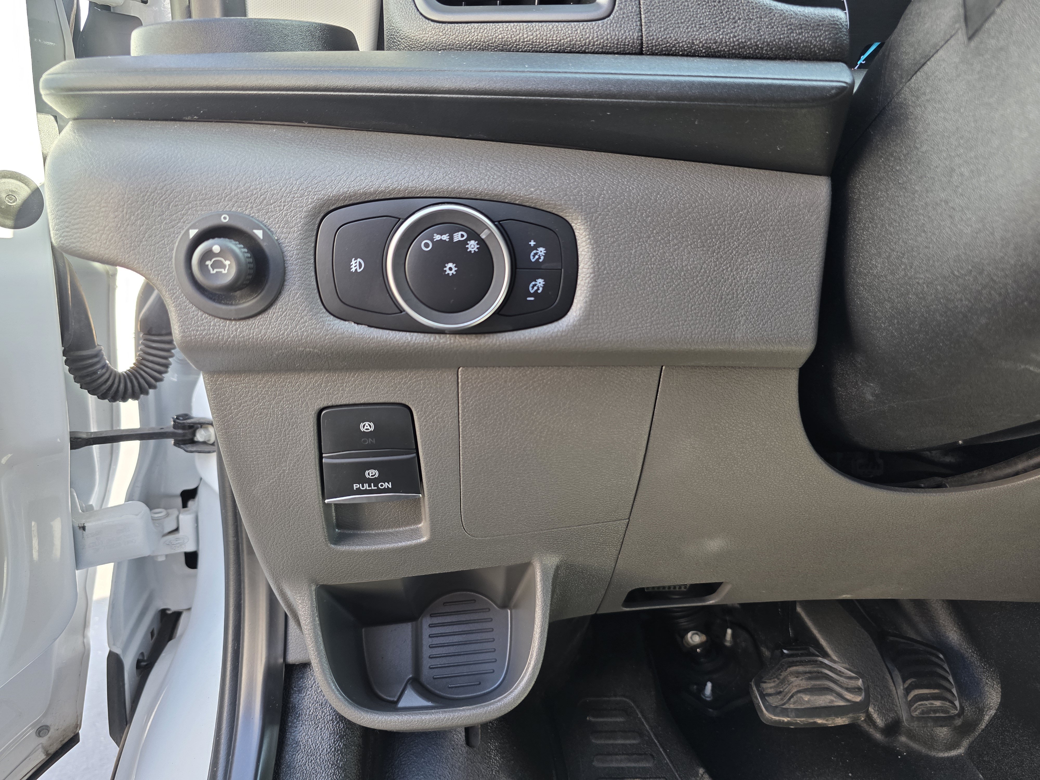 Used 2025 Ford Transit 250 Low Roof w/ Exterior Upgrade Package RWD image 12