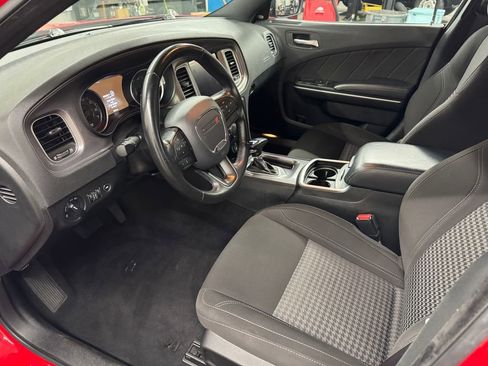 Used 2023 Dodge Charger SXT image 13