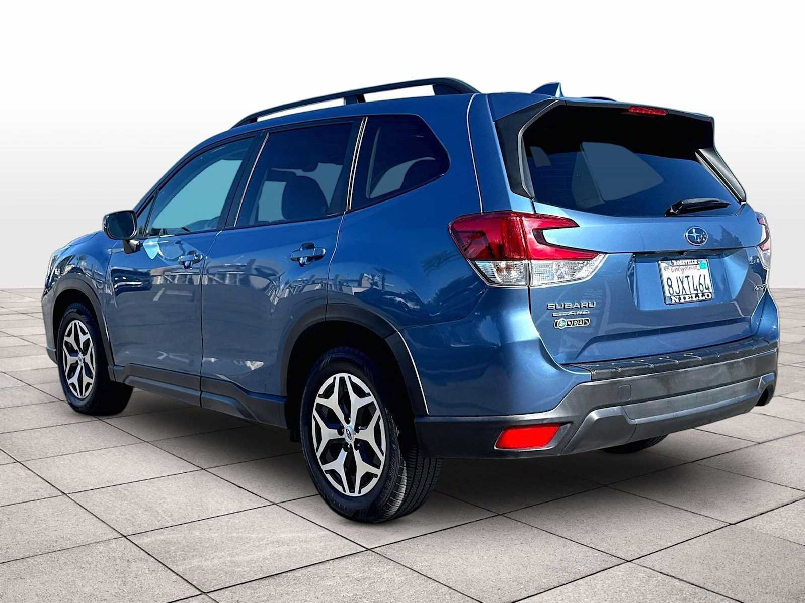 Used 2019 Subaru Forester Premium AWD/4WD image 14