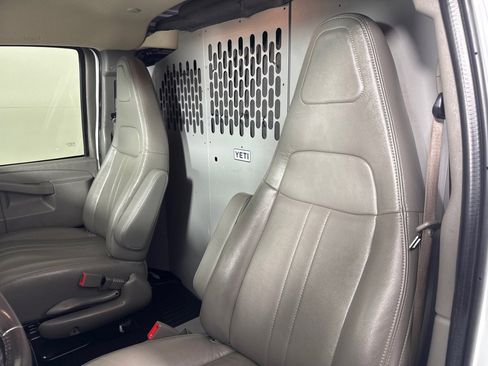 Used 2022 Chevrolet Express 2500 w/ Driver Convenience Package image 14