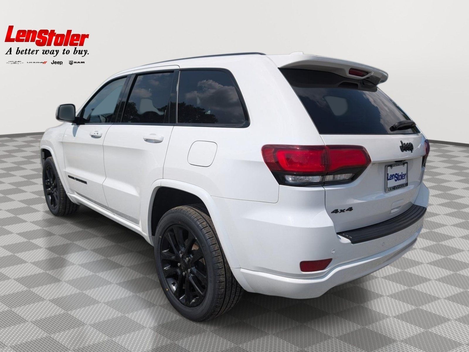 Used 2020 Jeep Grand Cherokee Altitude AWD/4WD image 3