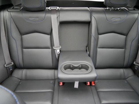 Used 2024 Cadillac XT4 Sport image 13