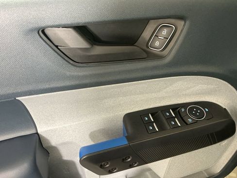 Used 2025 Ford Maverick XLT w/ Equipment Group 302A image 19