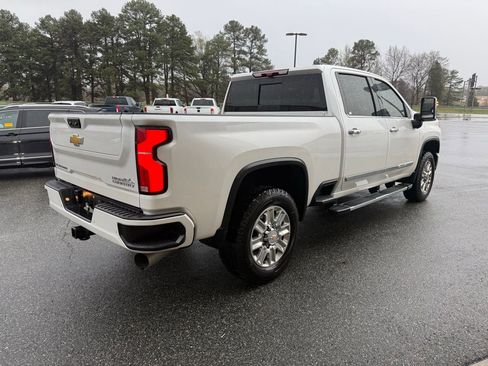 Used 2025 Chevrolet Silverado 2500 High Country w/ High Country Premium Package image 7